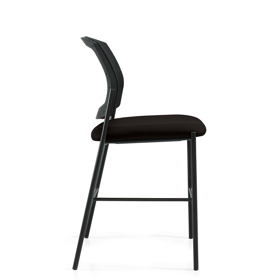 Kompanion | Tabouret de comptoir sans accoudoirs, dossier en tissu mailé et assise rembourée