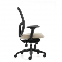 Format+ | Fauteuil à basculements multiples, assise rembourrée et dossier haut en tissu maillé
